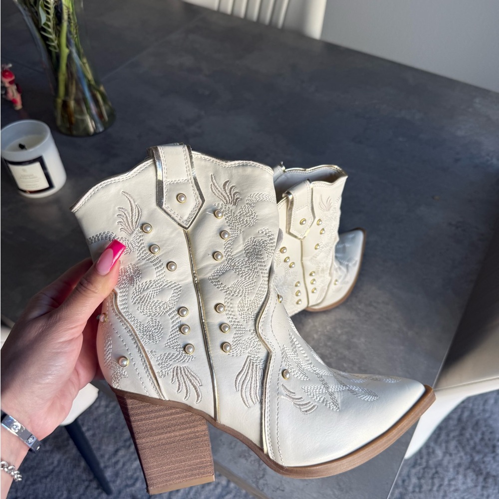 White Embroidered Western Boots
